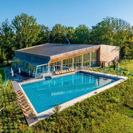 Tranquil Woodland Retreat